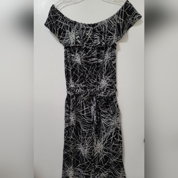 Diane Von Furstenberg Adele Jumpsuit Black Print Ruffle Off The Shoulder Size 0 - Picture 5 of 16